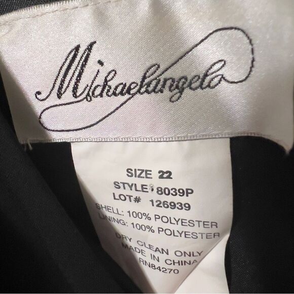 Michaelangelo Sleeveless Black V Neck Embellished Waist Knee Length Dress Sz 22 - Picture 3 of 7